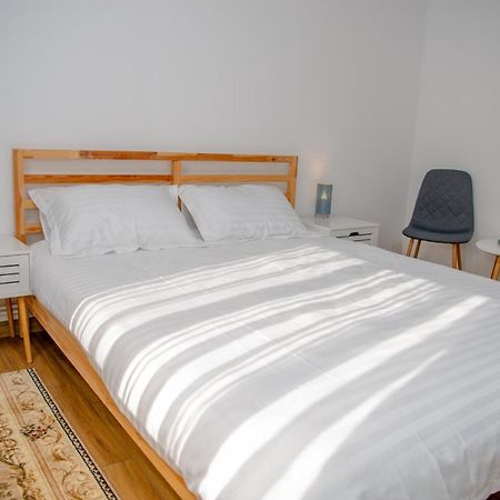 Family House Pristol Daire Dış mekan fotoğraf